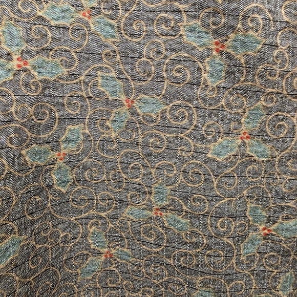 Christopher‎ & Banks Women's Patterned Long Sleeve Shirt - Missletoes/Christmas - Picture 2 of 11